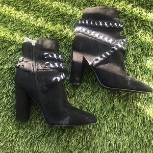 Cape robbin ankle boots (8 1/2)